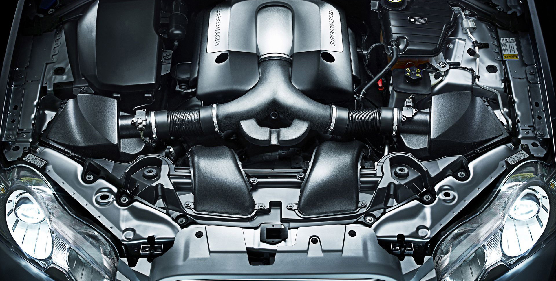 The Role of Engine Oil Additives in Prolonging Engine Component Lifespan